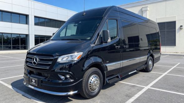 10 passenger sprinter van norman