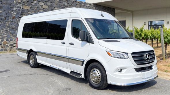 midwest city airport sprinter van service