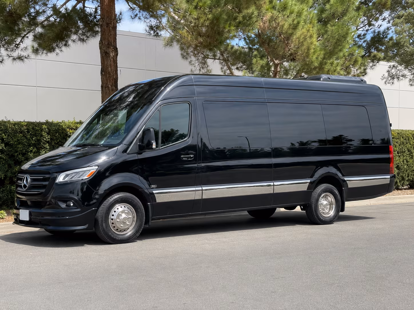 any hour sprinter van airport pickups in norman early flights late returns red eyes included