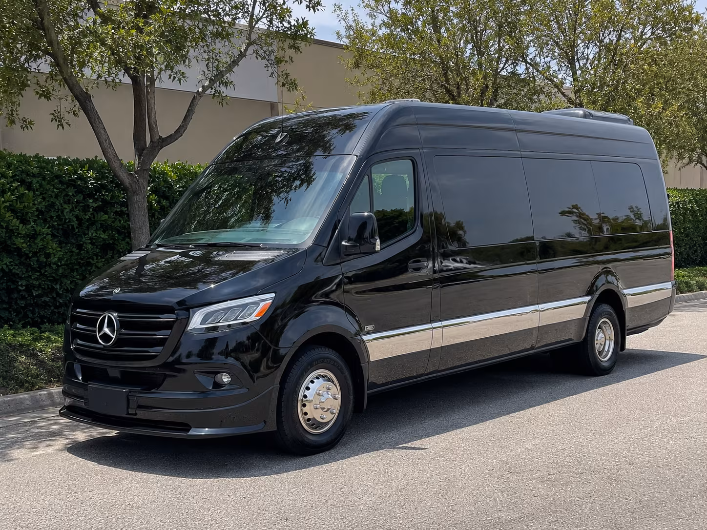 find the perfect transportation for your next corporate event 2