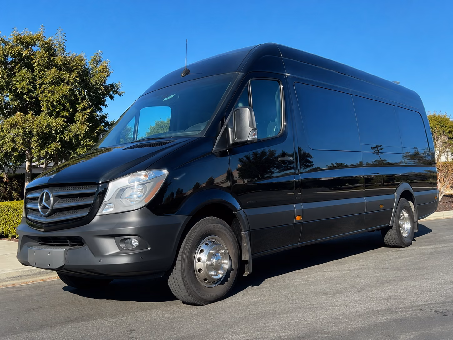 norman 18 passenger sprinter van